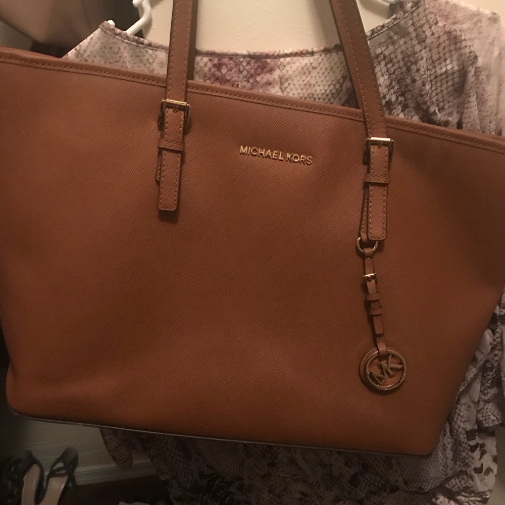 Mk tote - Picture 2 of 2